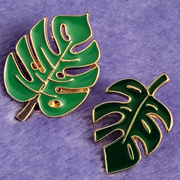 Green Leaves Enamel Pins - Picture 10 of 12